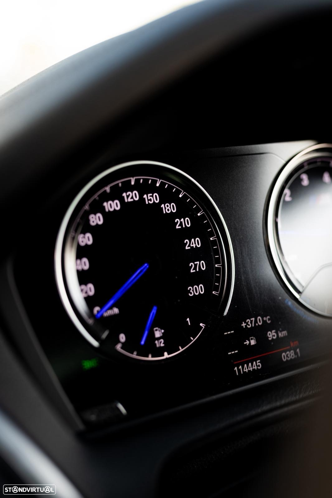 BMW M2 Auto - 9