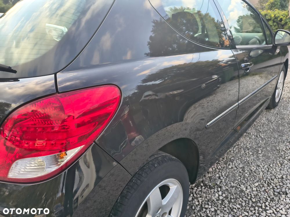 Peugeot 207 95 VTi Premium - 12