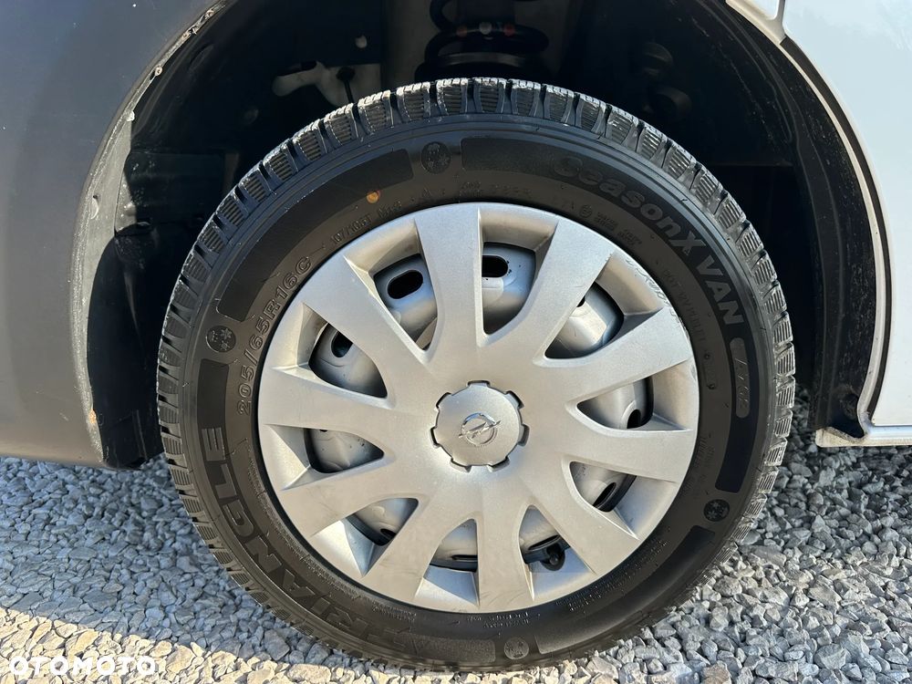 Opel Vivaro - 28