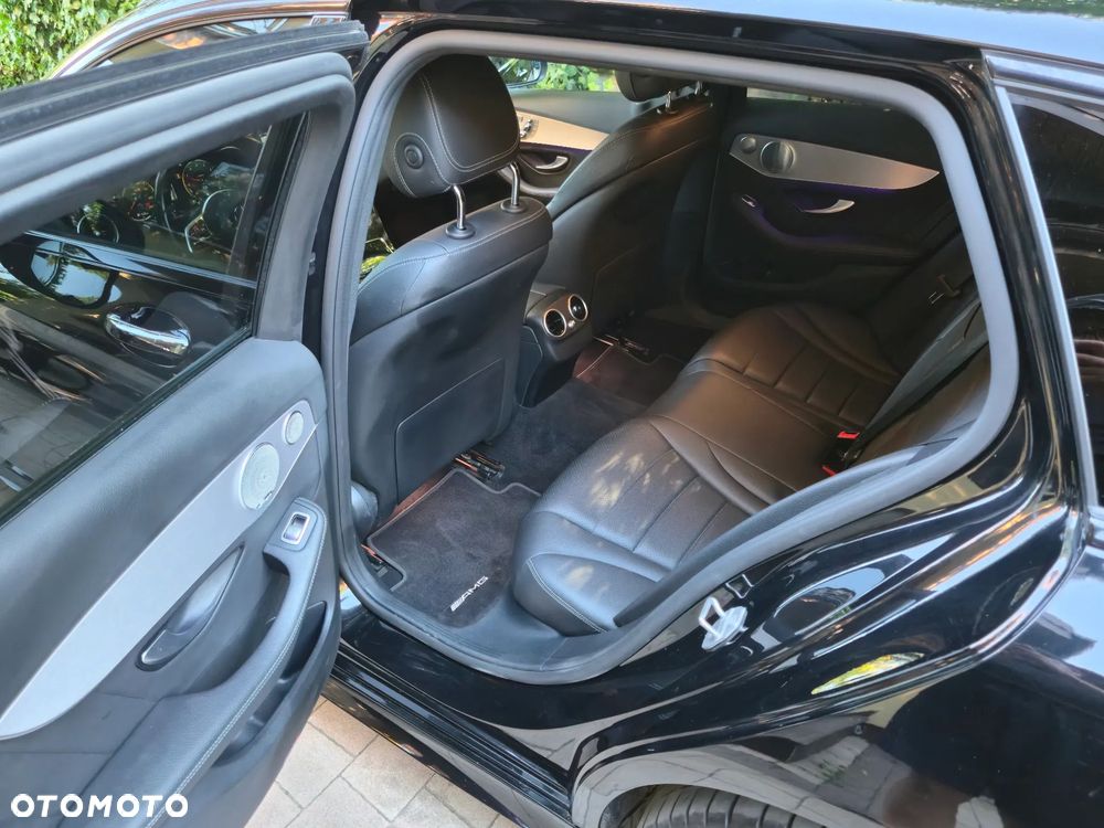 Mercedes-Benz Klasa C 300 d mHEV AMG - 17