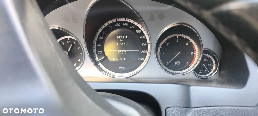 Mercedes-Benz Klasa E 350 CDI BlueEff - 7