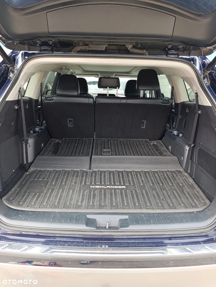 Toyota Highlander 2.5 Hybrid Executive - 11