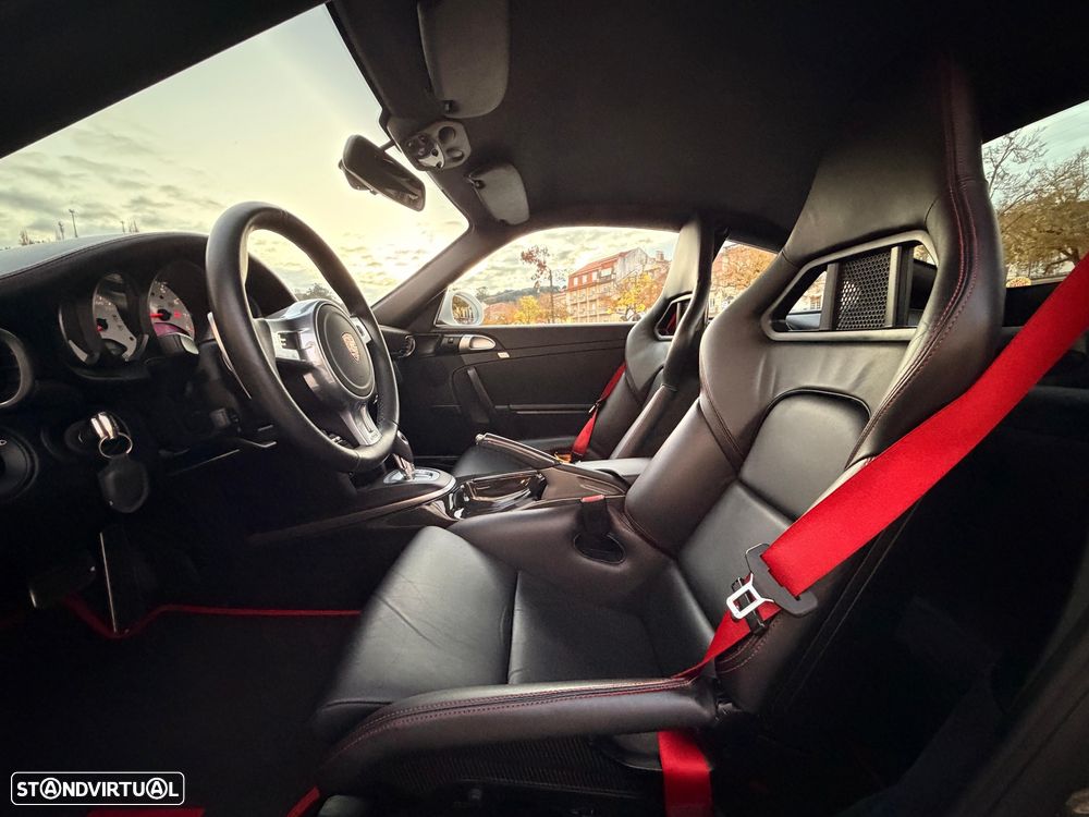 Porsche 911 (997) Carrera GTS PDK - 24