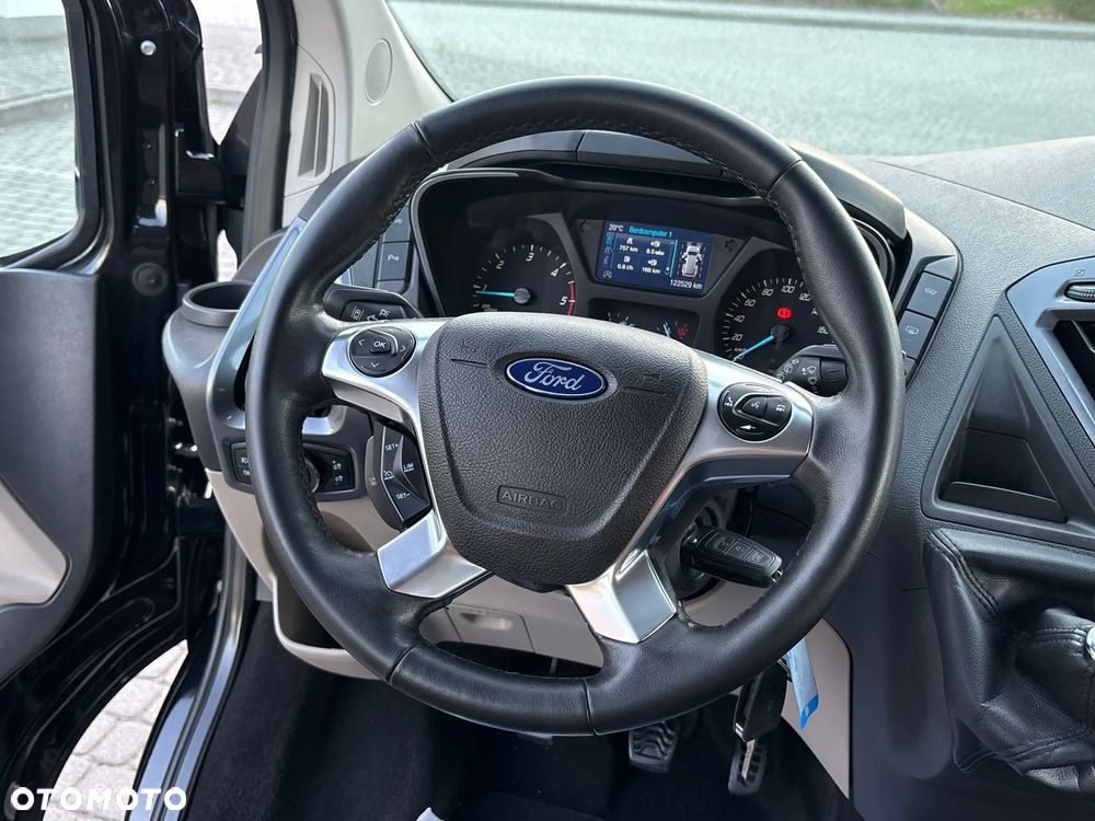 Ford Tourneo Custom 2.0 EcoBlue L2 Titanium - 31
