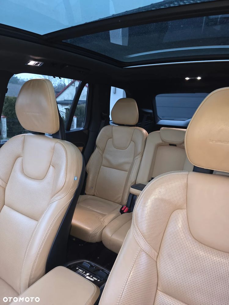 Volvo XC 90 - 23