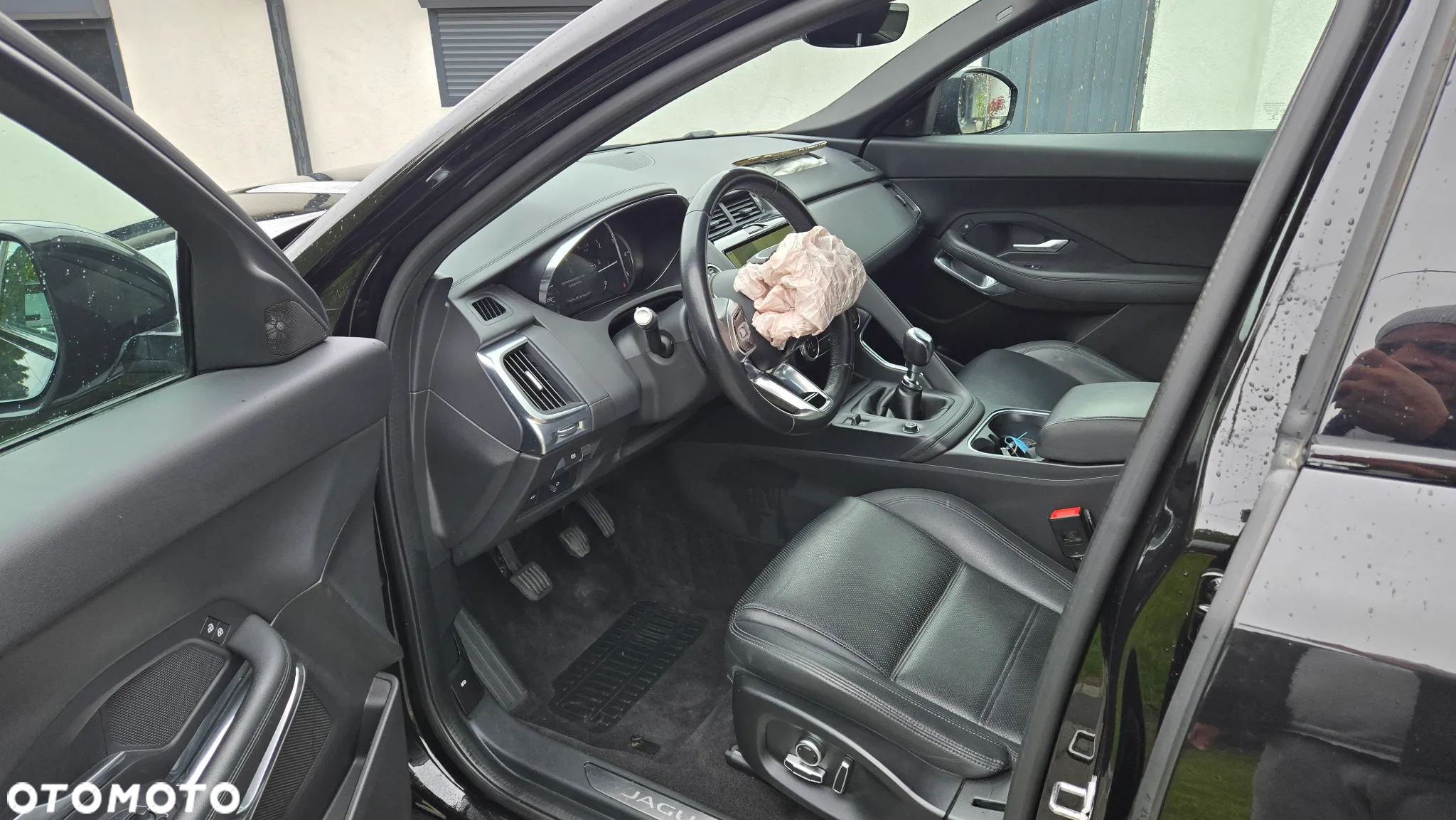 Jaguar E-Pace - 8