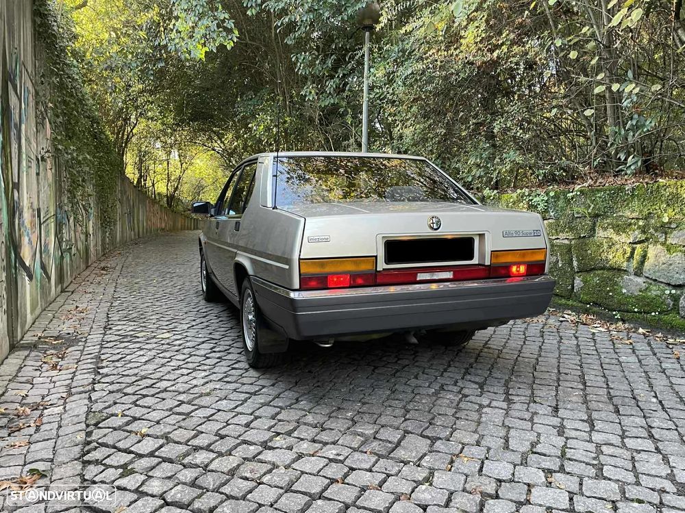 Alfa Romeo 90 2.0 S - 60