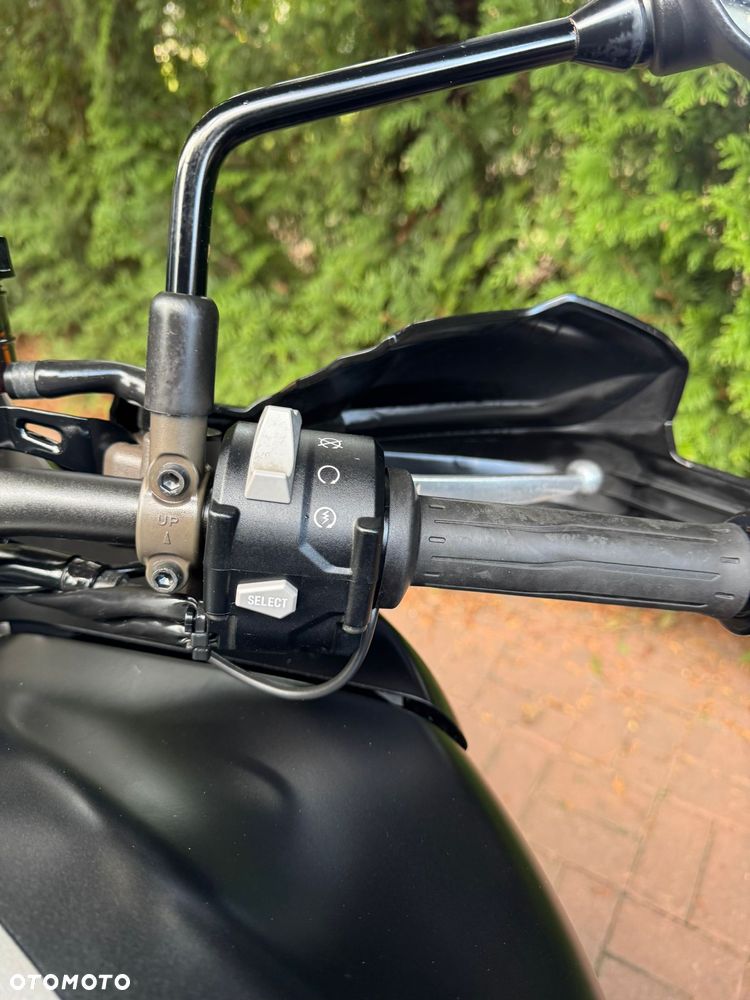 Kawasaki Versys 1000 - 18