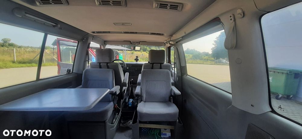 Volkswagen Multivan Standard - 3