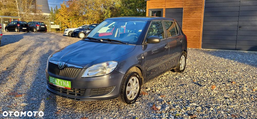 Skoda Fabia 1.2 HTP Ambiente - 30