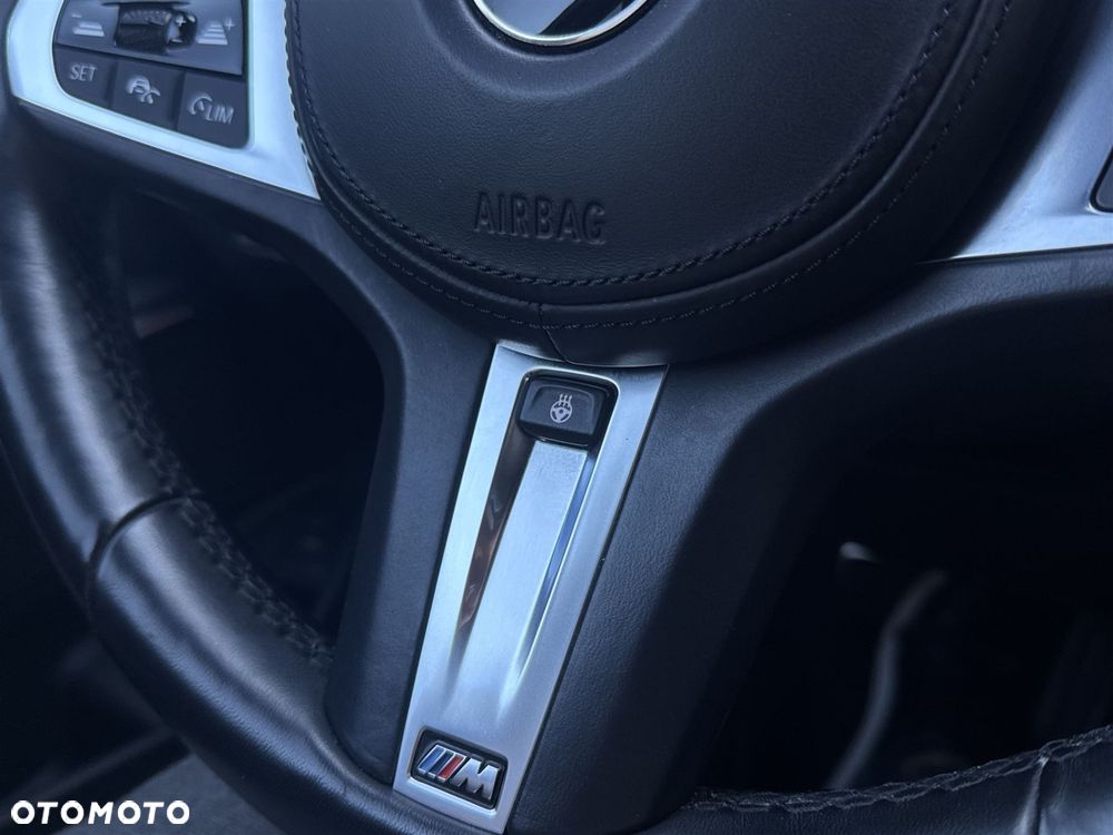 BMW Seria 3 320d xDrive - 13