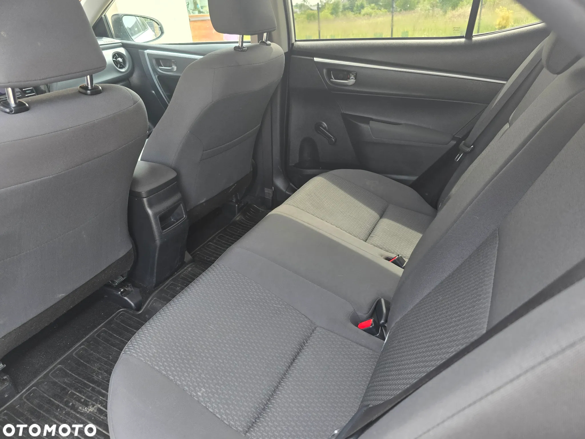 Toyota Corolla - 13