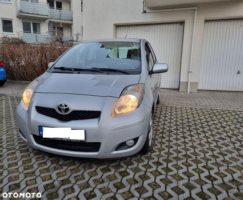 Toyota Yaris 1.33 VVT-i - 1