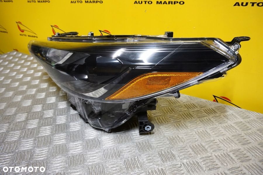 TOYOTA COROLLA CROSS 2022- REFLEKTOR LAMPA BASE FULL LED LEWA USA - 4