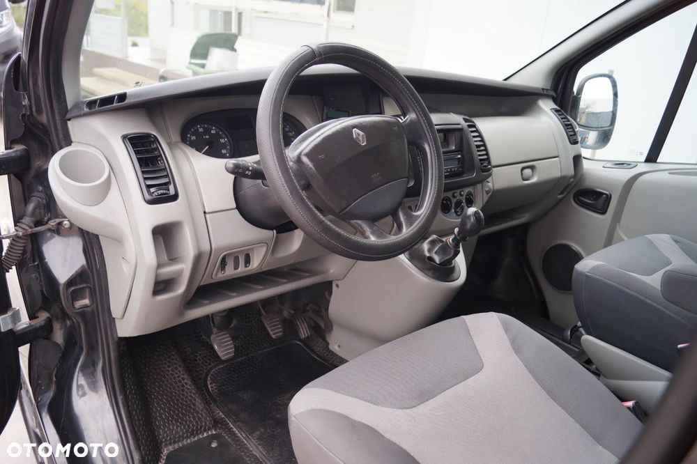 Renault Trafic - 17