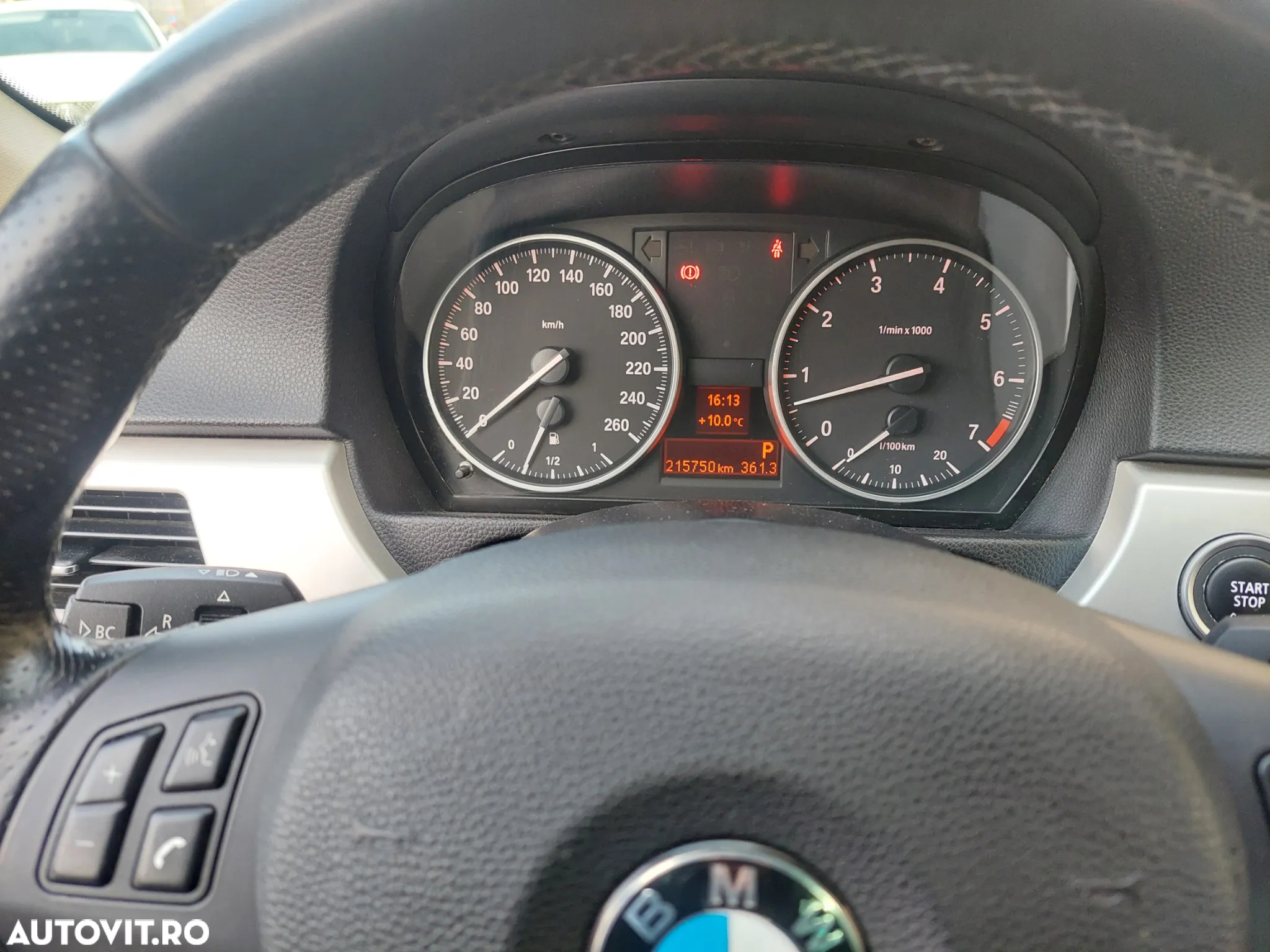 BMW Seria 3 318i Aut. - 24