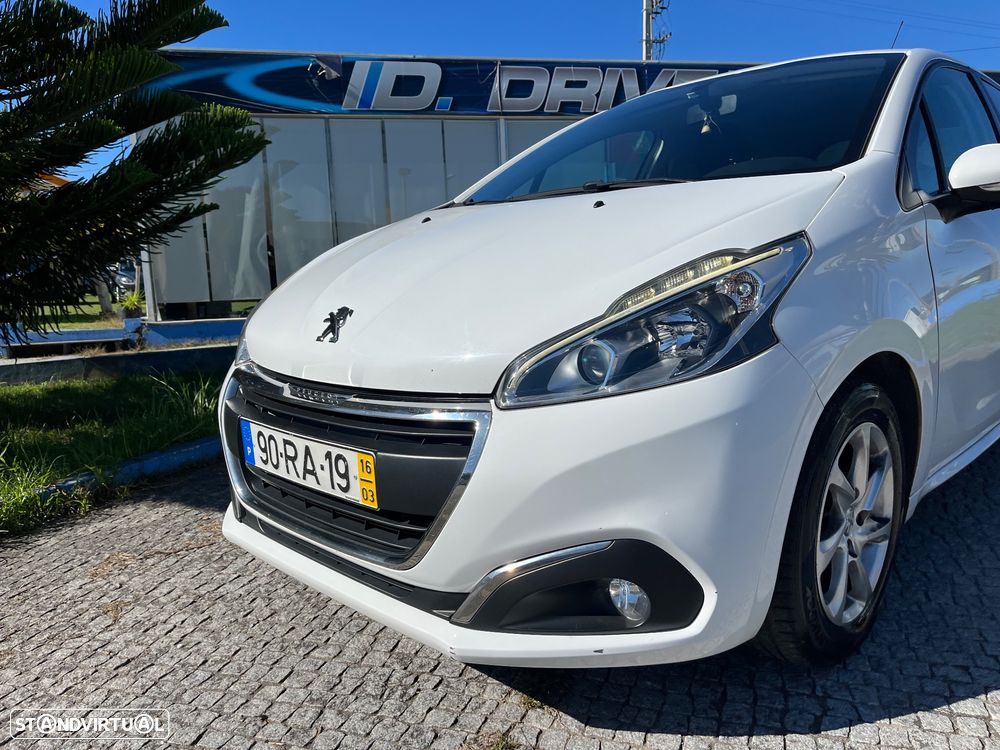 Peugeot 208 1.2 PureTech Active - 17