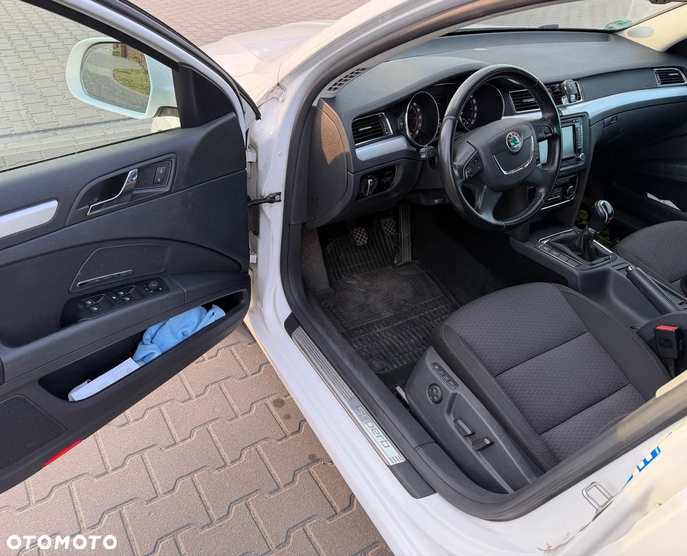 Skoda Superb 2.0 TDI 4x4 Elegance - 7