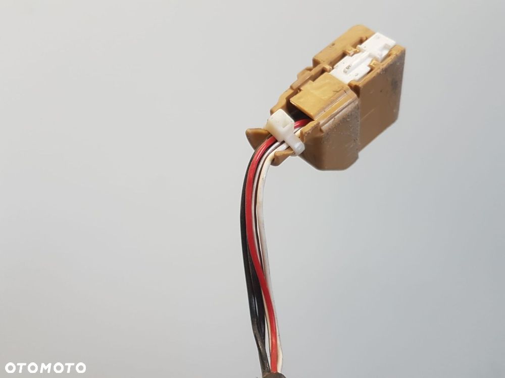 AUDI A4 B6 00- LUSTERKO PRAWE PRZÓD LZ9W 5-PIN - 5
