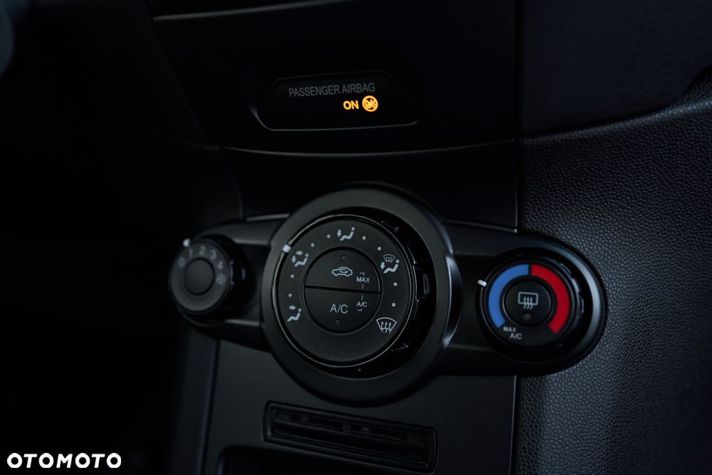 Ford Fiesta - 27