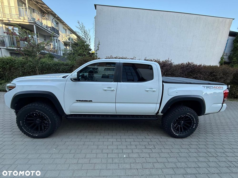 Toyota Tacoma - 5