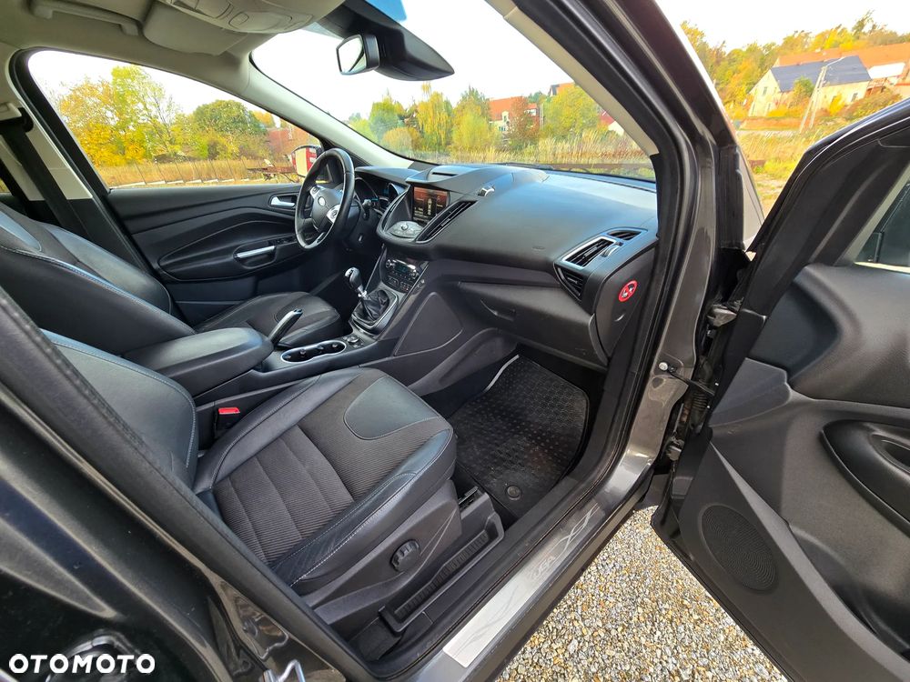 Ford Kuga 2.0 TDCi 4x4 Titanium - 10