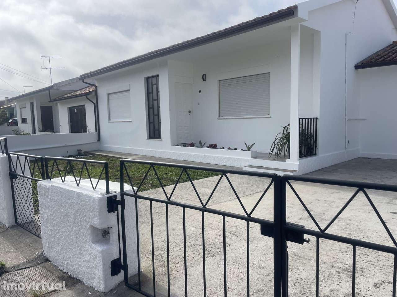 Moradia Térrea T3, São Bernardo - Grande imagem: 2/24