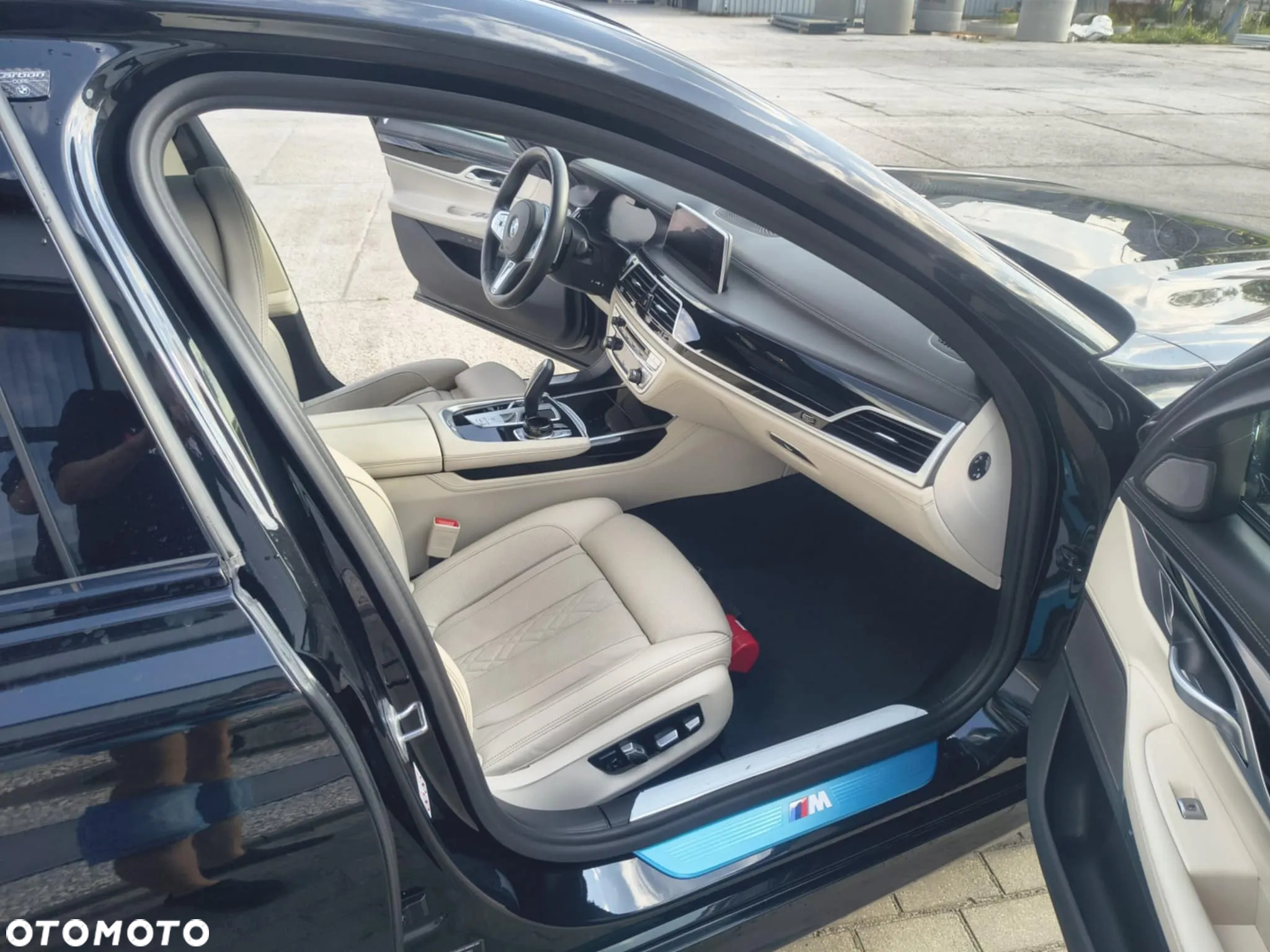 BMW Seria 7 750i xDrive sport - 7