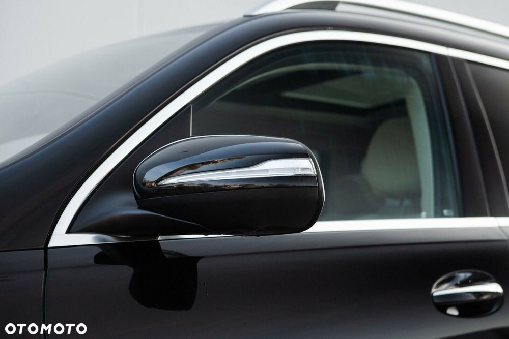 Mercedes-Benz GLS - 16