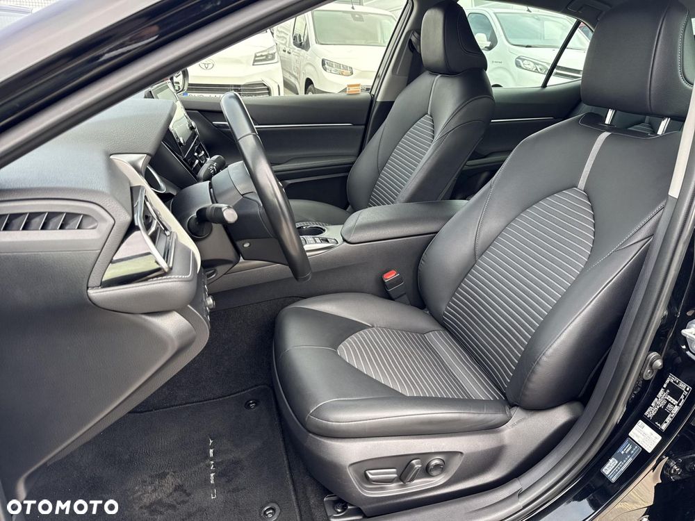 Toyota Camry 2.5 Hybrid Prestige CVT - 14