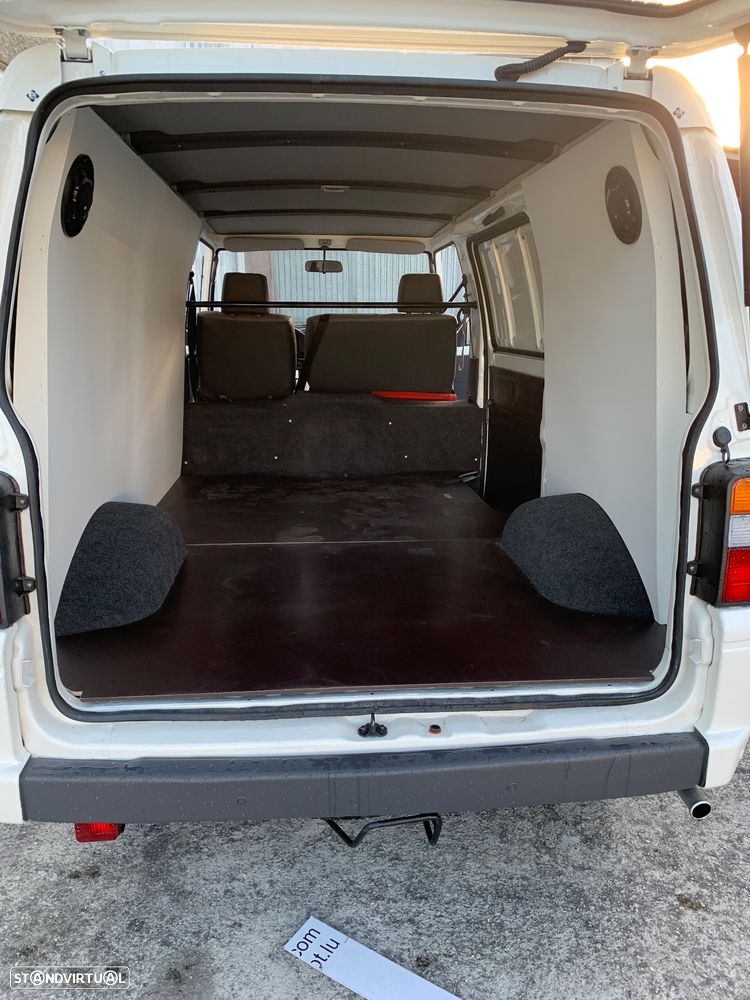 Mitsubishi L300 2.5 D P05 - 12