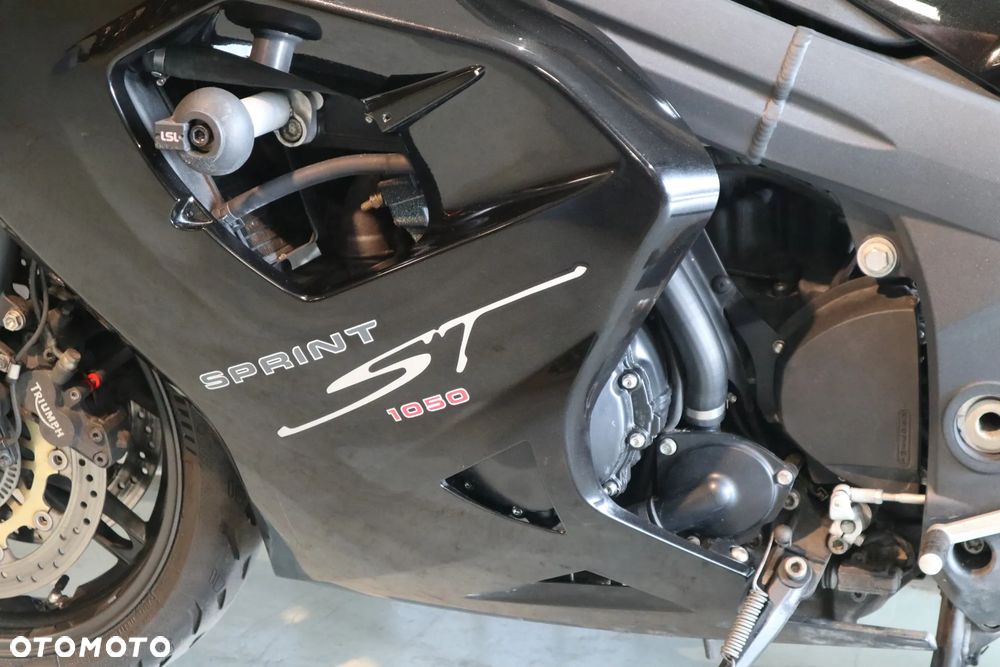 Triumph Sprint - 7
