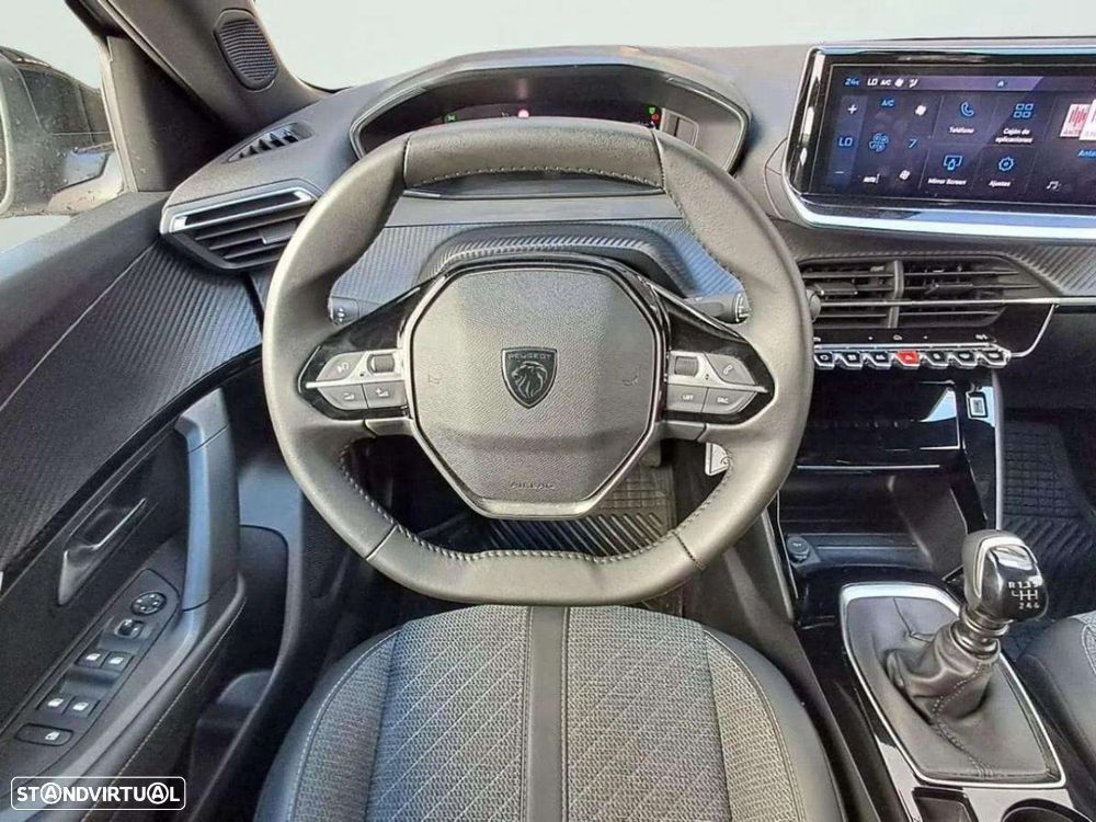 Peugeot 2008 1.2 PureTech Allure - 11