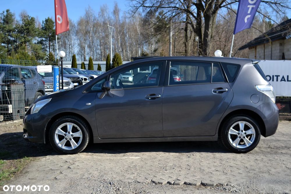 Toyota Verso 2.0 D-4D - 14