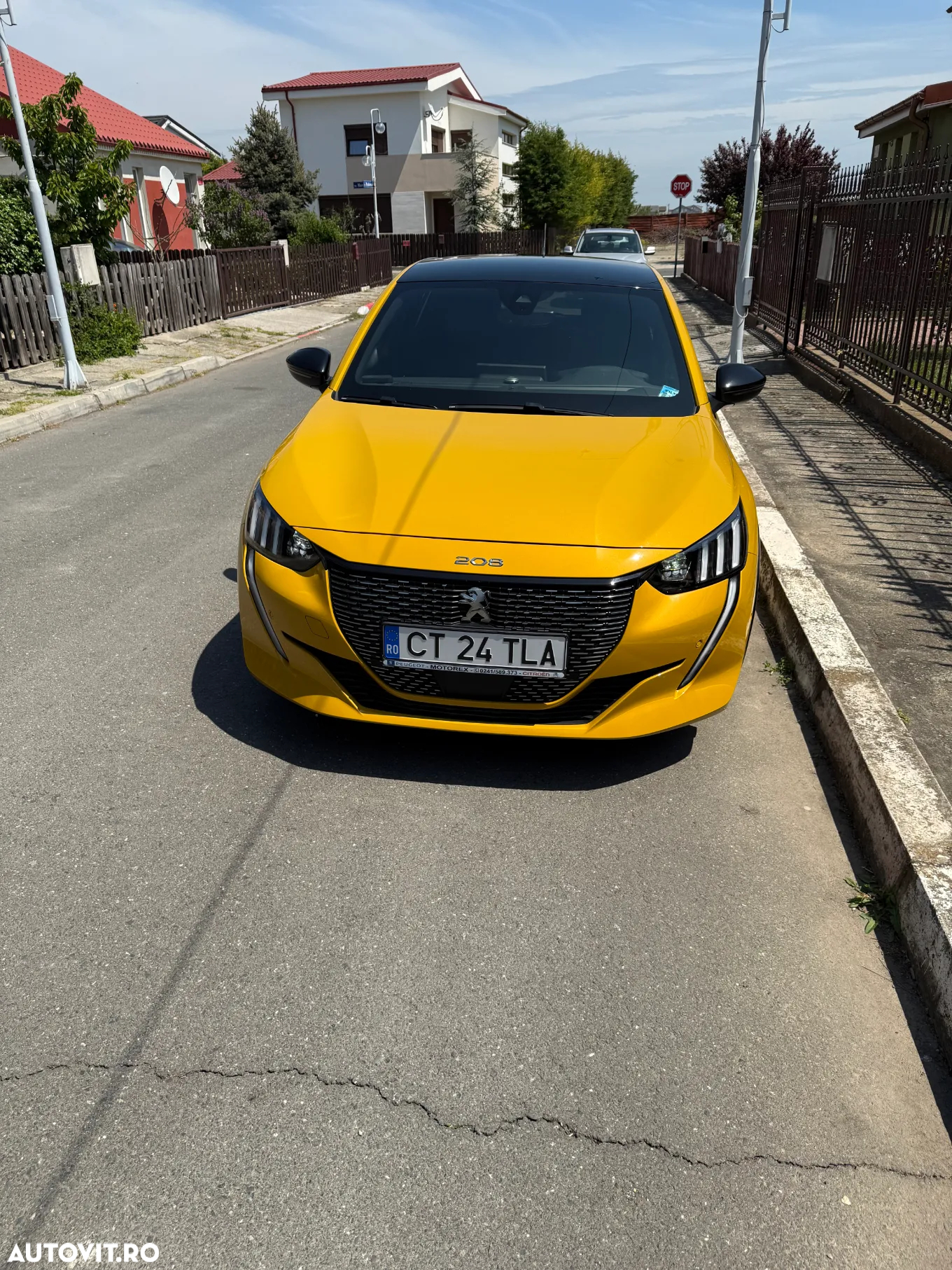 Peugeot 208 1.2 L PureTech STT EAT8 GT - 5