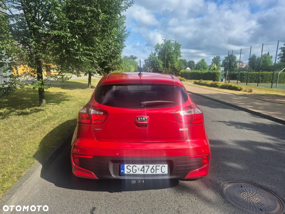 Kia Rio 1.2 Dream Team Edition - 11