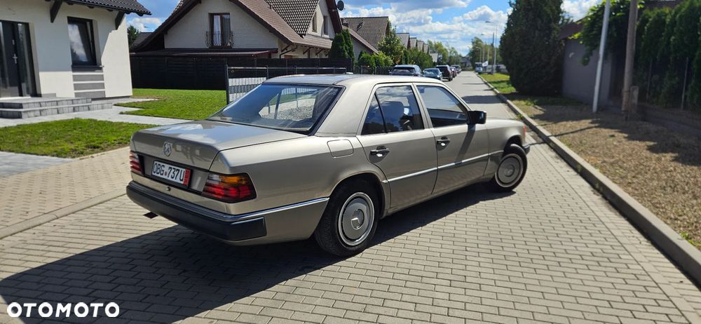 Mercedes-Benz W124 (1984-1993) - 2