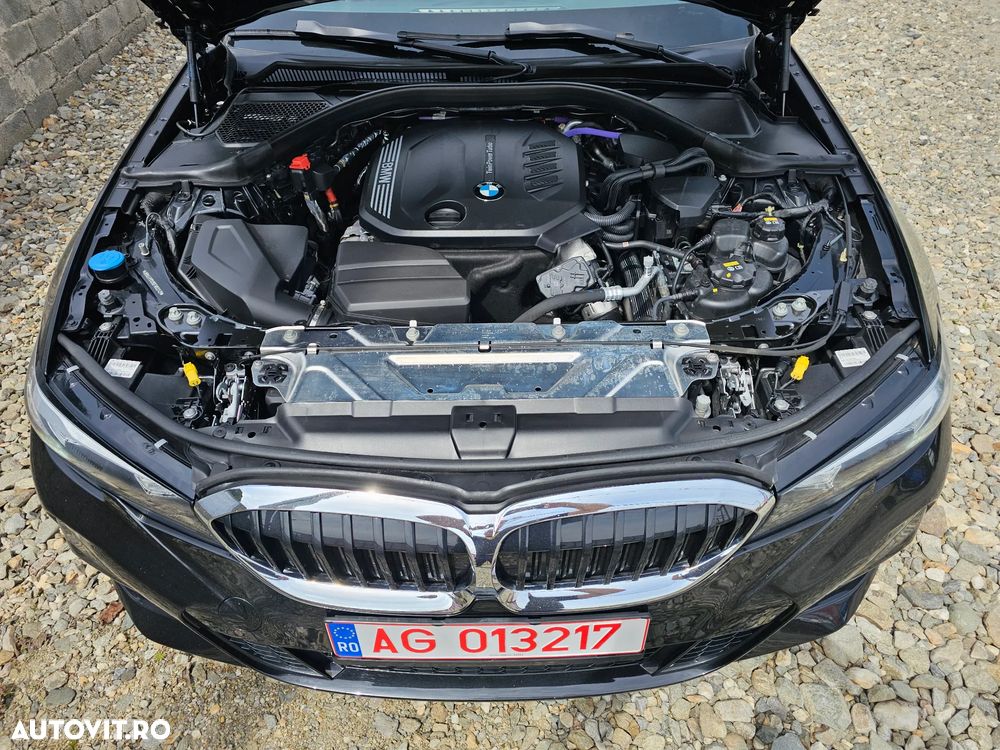 BMW Seria 3 320d Aut. Edition M Sport Shadow - 16
