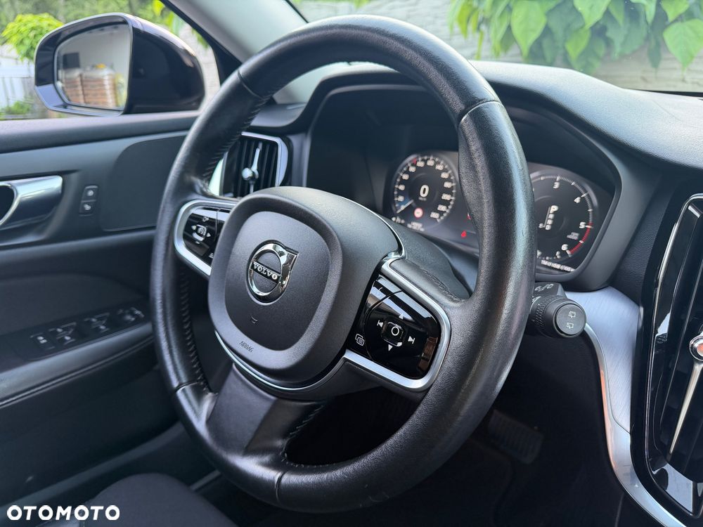 Volvo V60 Cross Country D3 Geartronic Momentum - 35