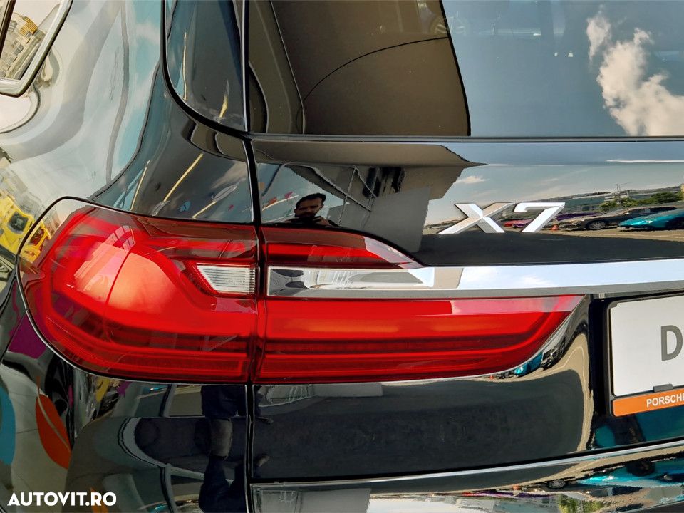 BMW X7 xDrive40i MHEV - 11