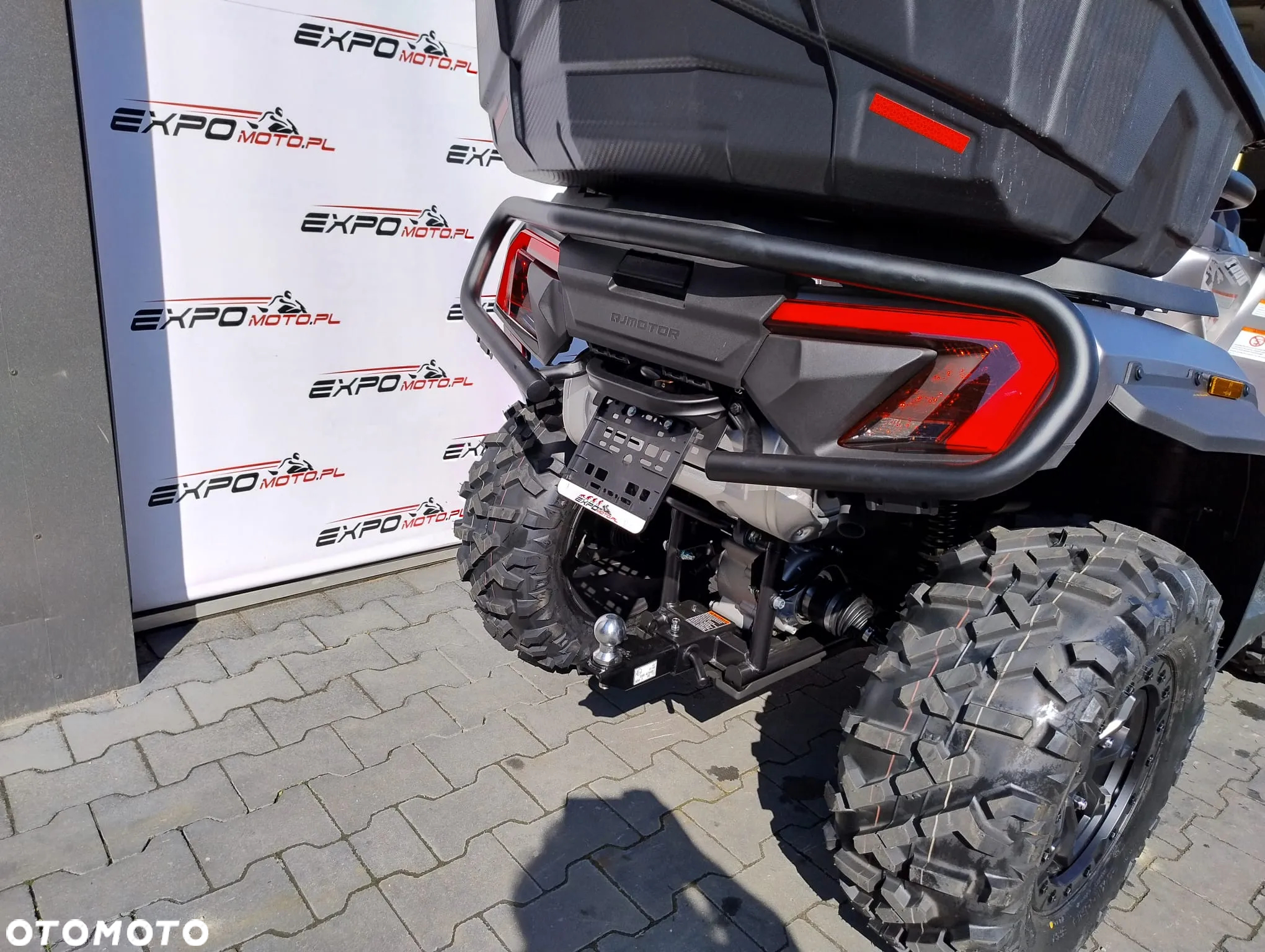 QJMOTOR SFA 1000 - 32