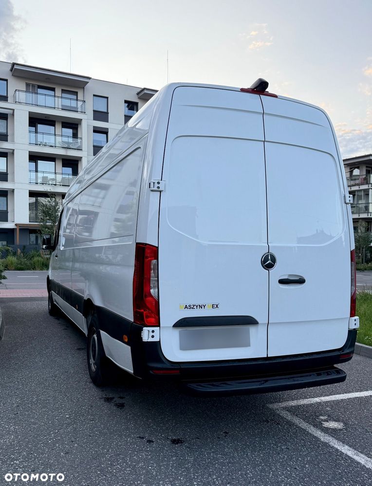 Mercedes-Benz Sprinter - 8