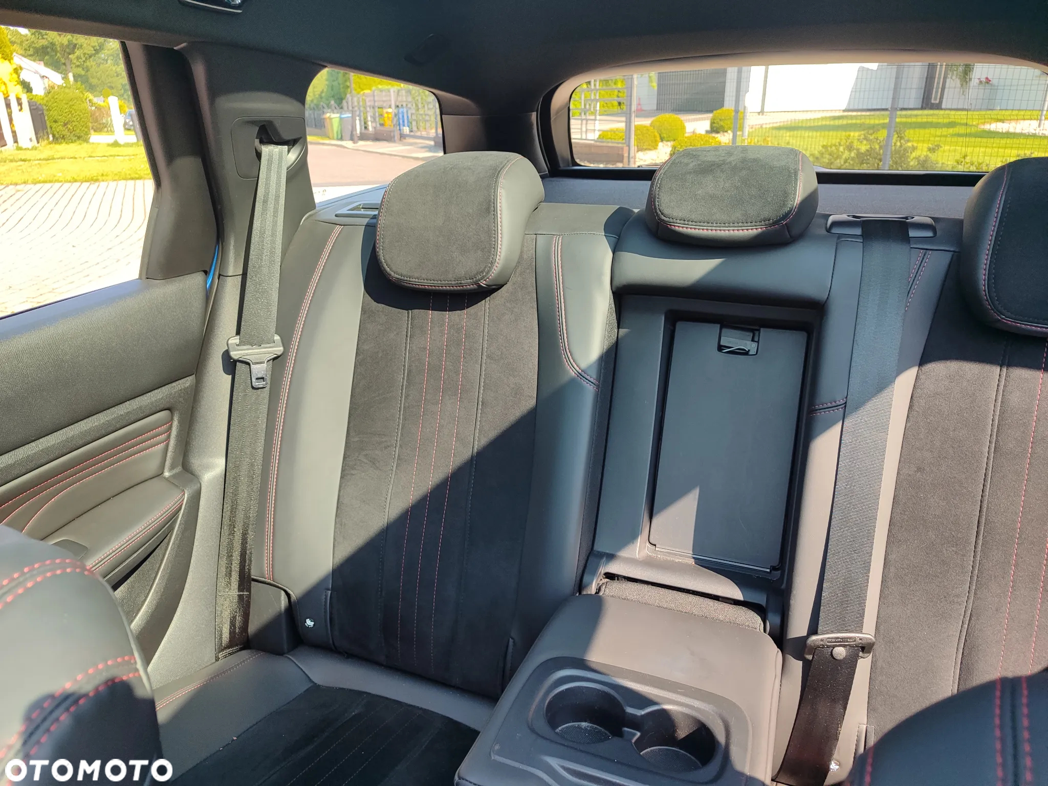 Peugeot 308 1.6 e-THP GT S&S - 30