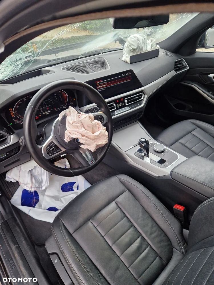 BMW Seria 3 320i Touring - 7