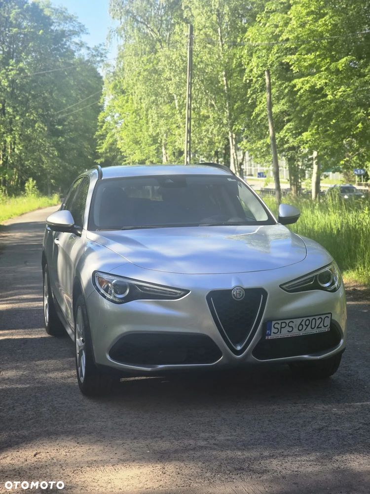 Alfa Romeo Stelvio 2.0 Turbo 16V AT8-Q4 Veloce Ti - 1