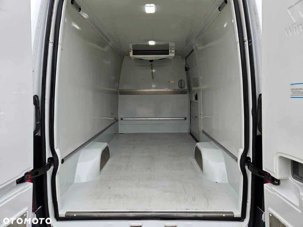 Mercedes-Benz Sprinter - 8