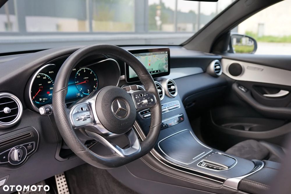 Mercedes-Benz GLC 200 d 4Matic 9G-TRONIC AMG Line Plus - 20