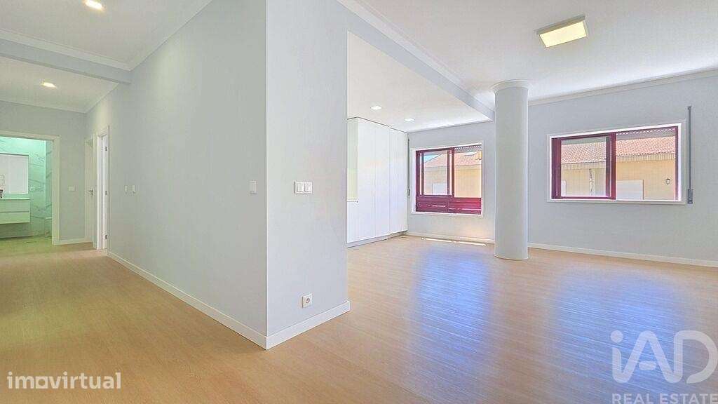Apartamento T3 em Santa Marinha e São Pedro da Afurada de 97 m2 - Grande imagem: 2/23