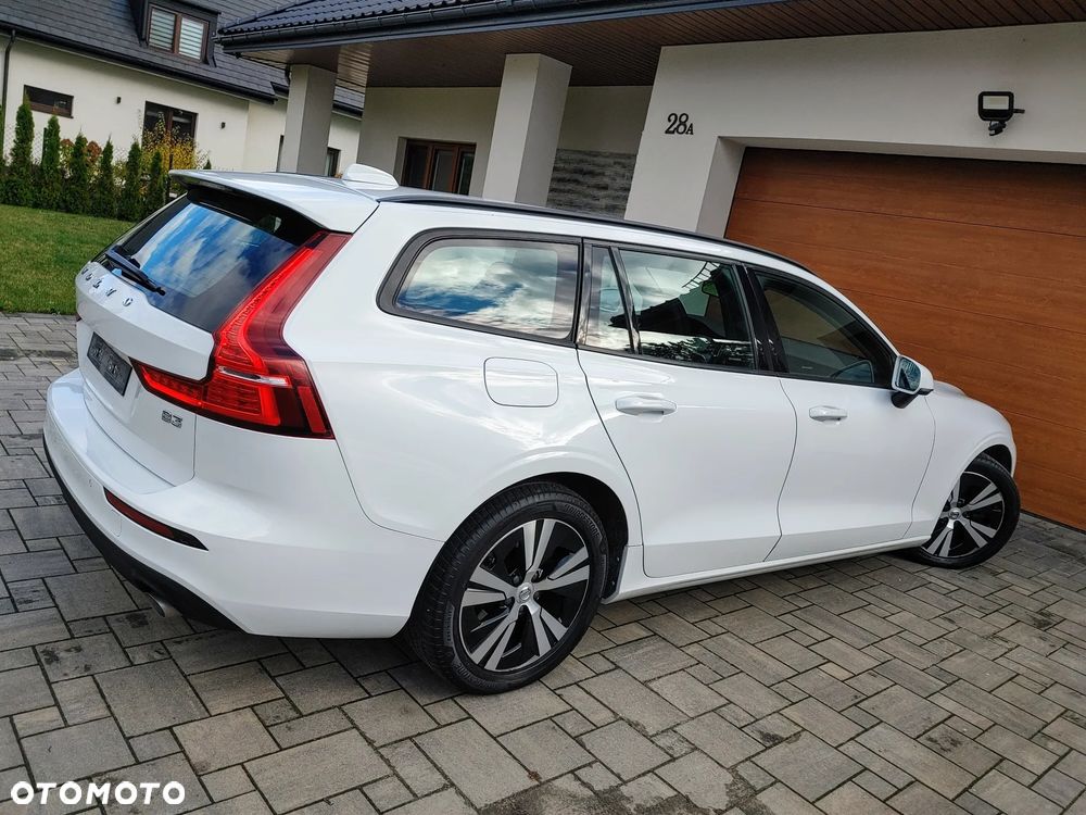 Volvo V60 B3 B Momentum - 11