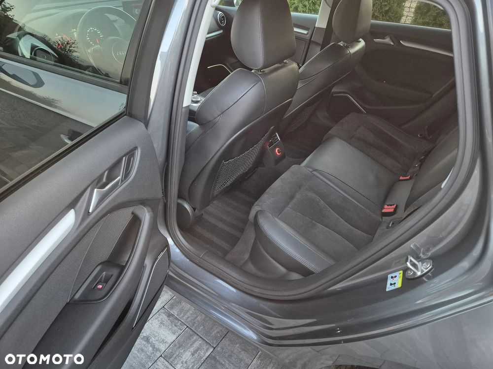 Audi A3 Sportback 1.6 TDI clean diesel Ambiente - 33